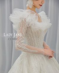 -Lady  Jane高端婚纱礼服馆