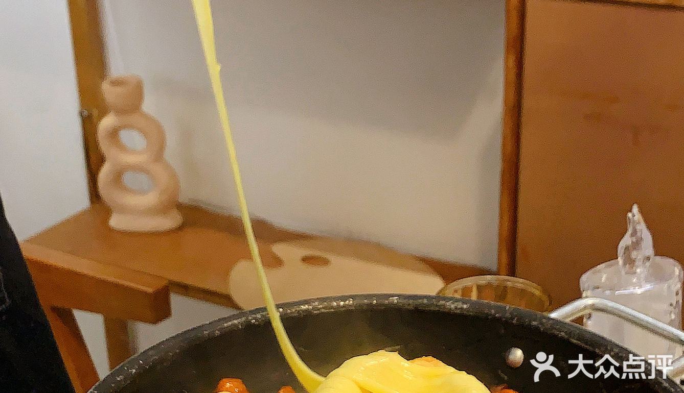 吃个饭也要内卷朋友圈💪🏻