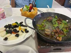 春色满园-大鸭梨烤鸭(房山店)