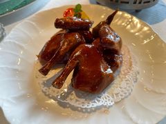 五香脆皮乳鸽-三号黄浦会Canton Table