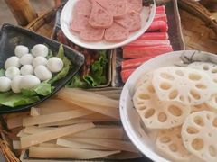 -王婆乔鲜鱼自助火锅(蜀汉路店)