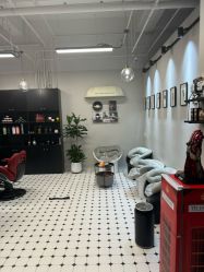 -老男孩男士理容馆·理发·烫染·修面