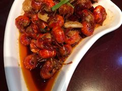 -霄汉牛三鲜湖北砂锅菜(万松园2店)