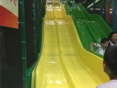 -蒙特利亲子乐园