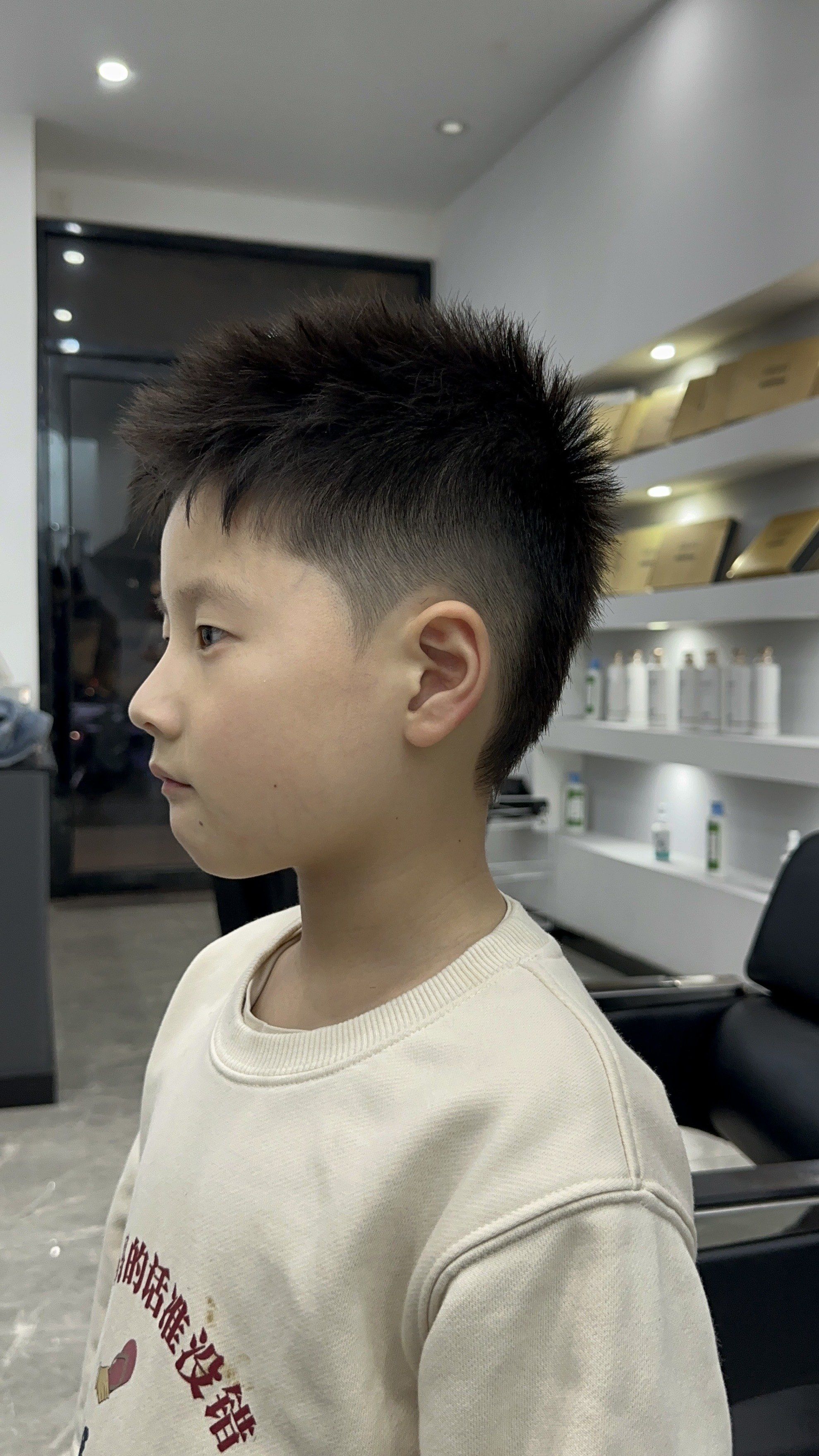 狼尾➕局部渐变➕前次#杨小星 #杨小星发型设计 #上海市嘉定外冈