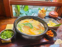 -银米·云南传统过桥米线(双廊黑金冠店)