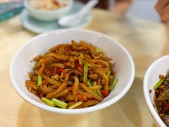 酸萝卜牛肚丝-笨罗卜浏阳菜馆(龙华鹏润达店)