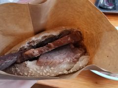 烧饼夹肉-李小老烧饼(常营民族家园店)
