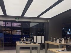 -DJI大疆(深圳华强北曼哈授权体验店)