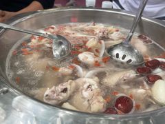-范饭椰林川湘味海鲜·椰子鸡(三亚湾椰梦长廊店)