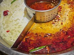 -佬土鹅肠火锅(中建大观店)