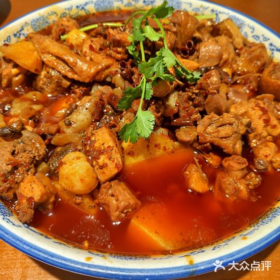 昭通老五黄焖鸡(龙湖店)