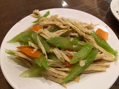-清真吴记门钉肉饼·喜多利