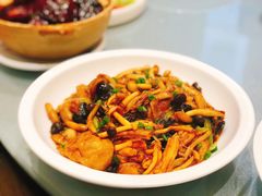 双菇面筋-王记姚家味·地道苏帮菜(凤凰街店)
