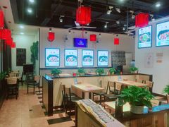 大堂-歪嘴香鸡公煲(大连佳兆业店)