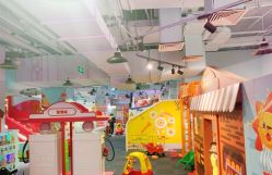 -莫莉幻想儿童乐园(北京顺义华联店)