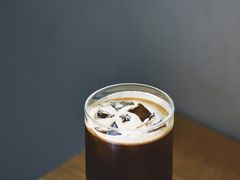 爽翻天冰美式-怪 kafe.