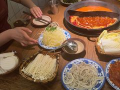 -巴卤社老火锅(财富店)