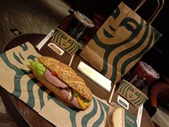 -星巴克臻选(南京金茂览秀城店)