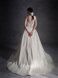-予白婚纱礼服馆