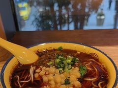 -二娃邓板凳面(解放碑店)