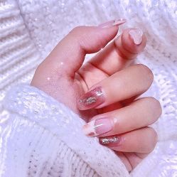 -悦指间美甲美睫