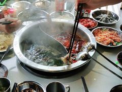 -憨铁匠老火锅(龙岗万科里店)