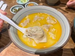 -蟹黄鱼·海派深夜面馆(巨鹿路店)