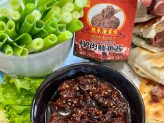 -乔家小院•非遗驴肉•本地小海鲜(滨河路店)
