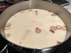 -尚尚仙·酸汤猪手·猪肚鸡火锅(华联万柳购物中心店)