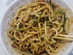 -黑八私房老北京炸酱面