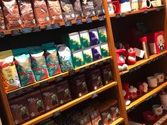 零售区-星巴克(重庆火车北站北广场II店)