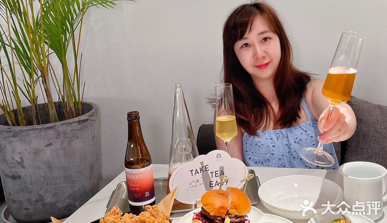 又被发掘一家约会轻食好地方｜ZENS T哲品茶厅
