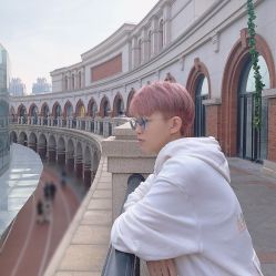 点击看大图 -TWOFACE 双面理发馆