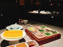 -左庭右院鲜牛肉火锅黑金店(陆家嘴中心店)