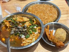 -柳州肥姨妈大骨螺蛳粉(万达中心店)