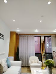-HEYAN荷妍专业脱毛连锁机构