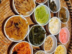 -包整·丝娃娃(一览甲秀楼风景店)