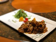 东北香辣鸭掌-老江南春·中国龙菜(衡山路店)