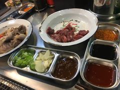 -马路牙子烧烤音乐酒馆(望京店)