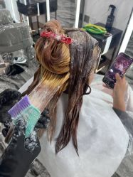-安蒂护肤造型