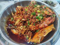 -凤凰路何眼镜香辣蟹(花果园店)