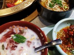 -麻辣英雄重庆火锅(二城广场店)