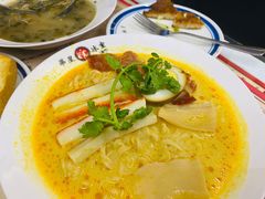 微辣沙一丁-華人 華星冰室(氹仔 店)