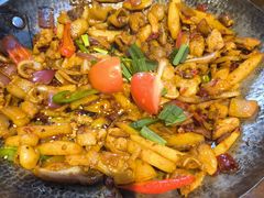 -富正毅三下锅·湘西韵味(天门山索道店)