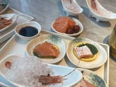 -雍容荟活波龙自助餐(IFS黑金店)