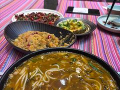 -香巴拉云南餐厅(华莱坞店)