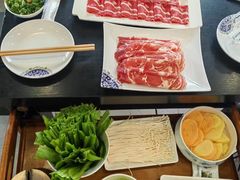 -楼外楼大刀肉传统火锅(西安大路店)