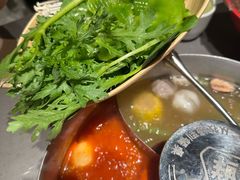 -左庭右院鲜牛肉火锅(浦江欢乐颂店)