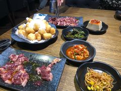 -鑫釜山海鲜烧烤(鑫丰国际店)